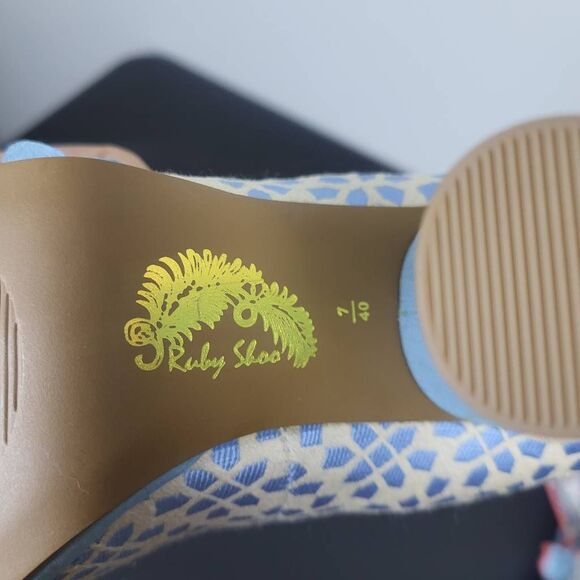 Floral Patterned Blue and Pink Women's Heels - Picture 7 of 9